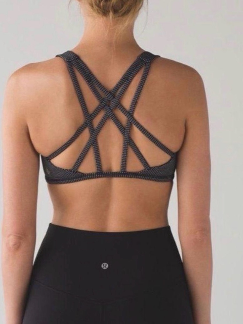 lululemon Frew to be Strappy Sports Bra - Black